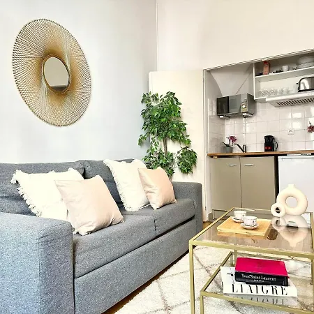 1630 - Champs Elysees - Value Apartment